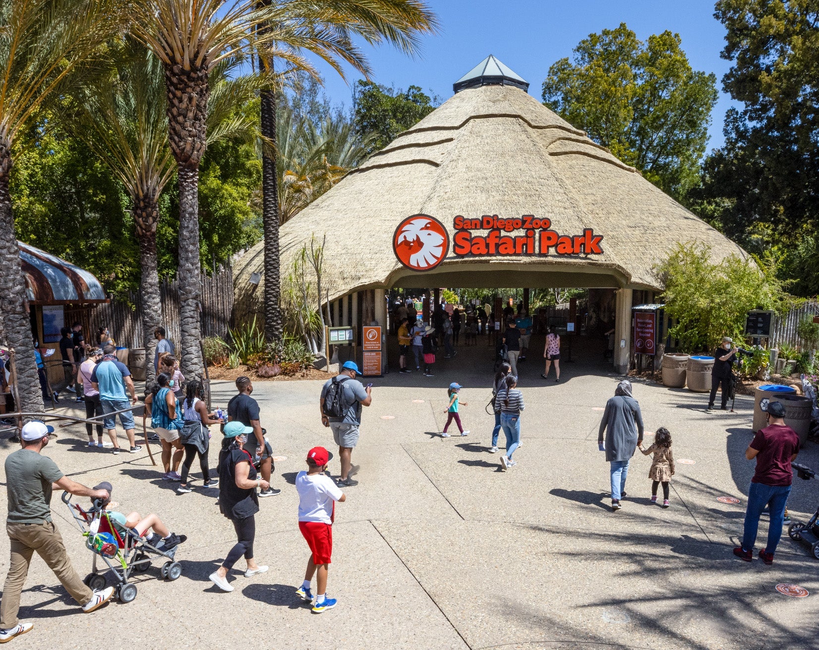 safari park front entrance