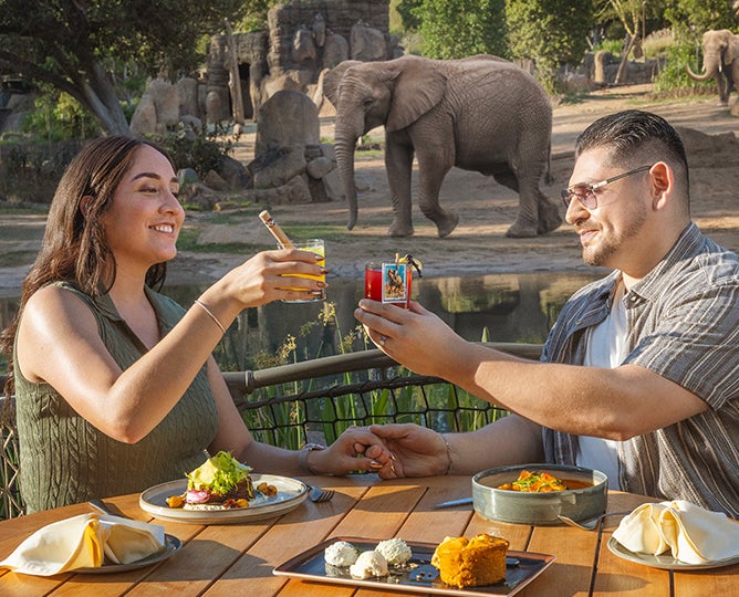 Couple dining at Mkutano House