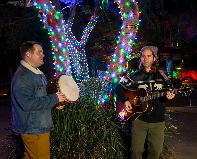 Guitar and percussion musical duo.